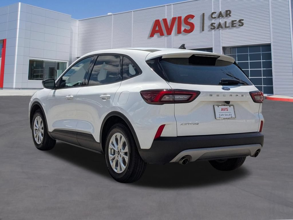 Used 2025 Ford Escape Active FWD image 3