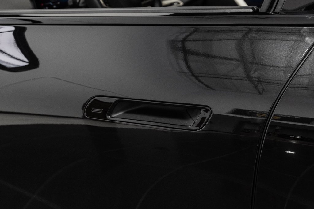 Used 2025 BMW iX xDrive50 image 41