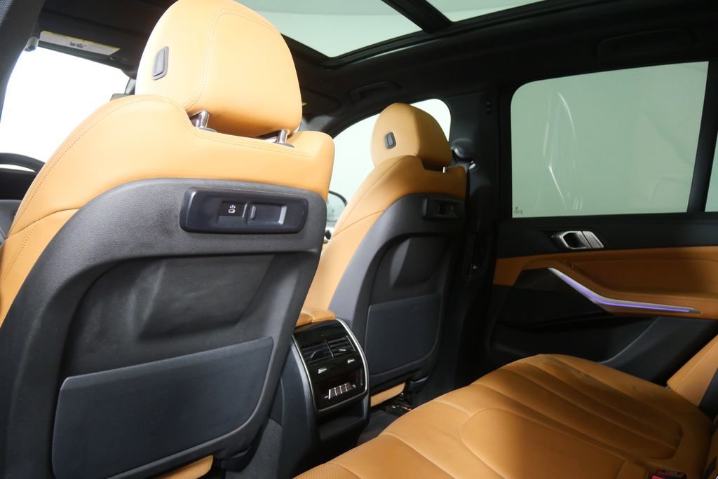Used 2022 BMW X5 sDrive40i w/ Premium Package image 16