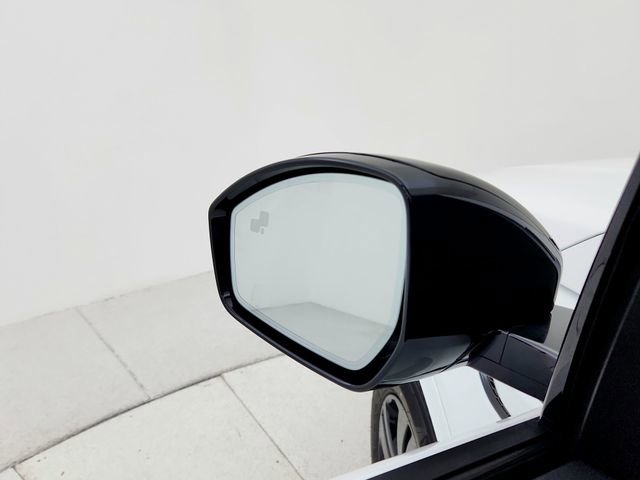 Certified 2025 Land Rover Discovery Sport S image 23