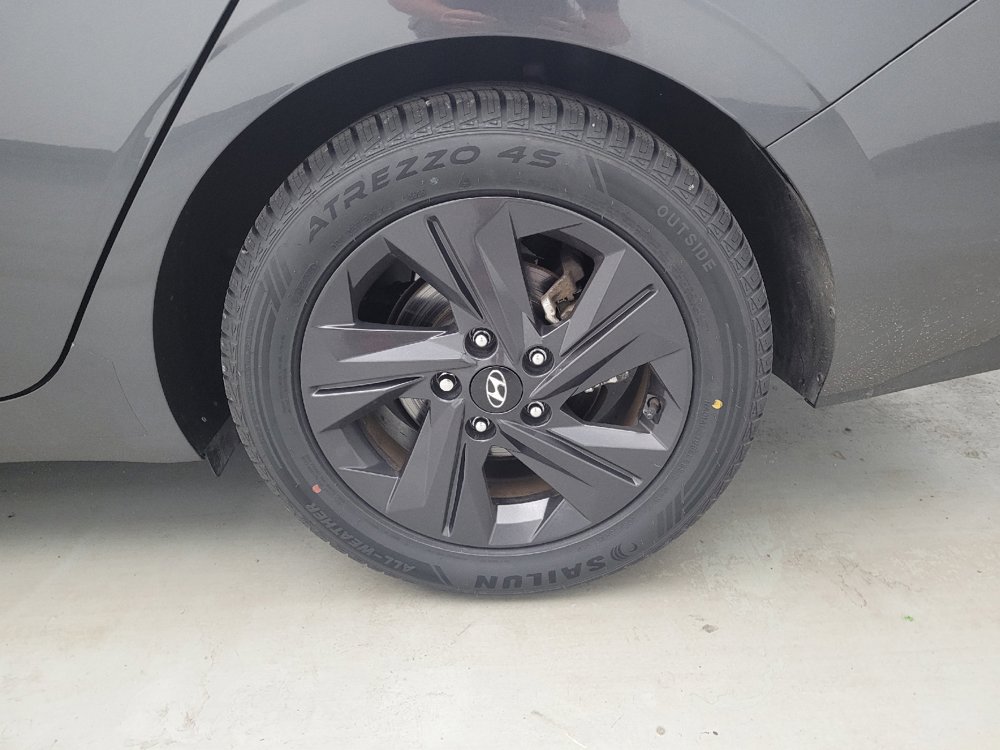 Used 2021 Hyundai Elantra SEL w/ Convenience Package FWD image 31
