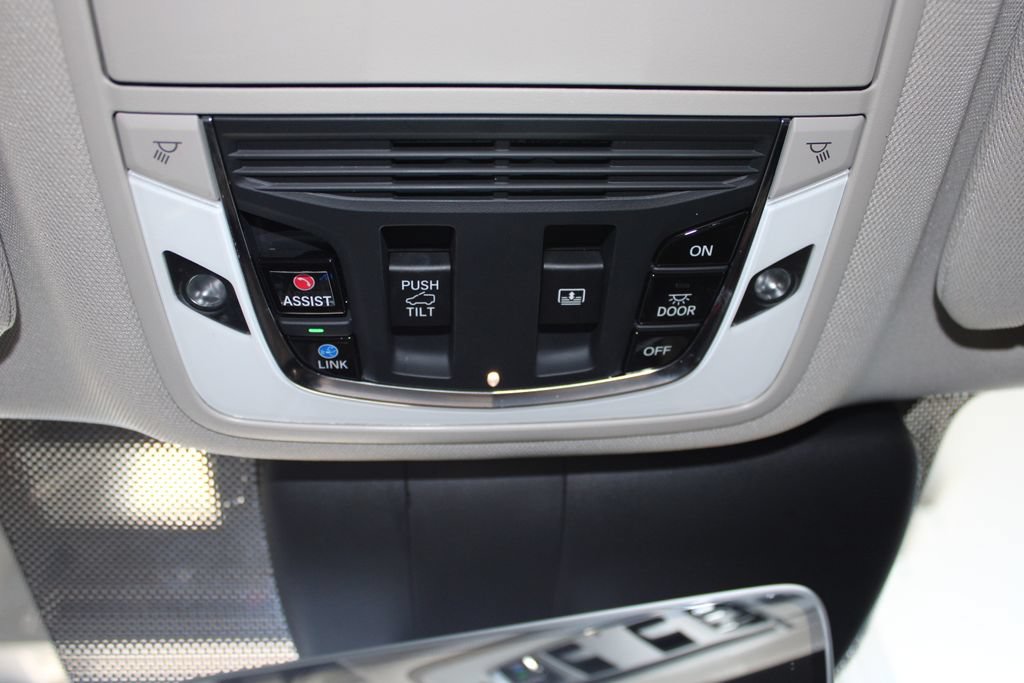Used 2019 Acura RDX w/ Advance Package AWD/4WD image 23