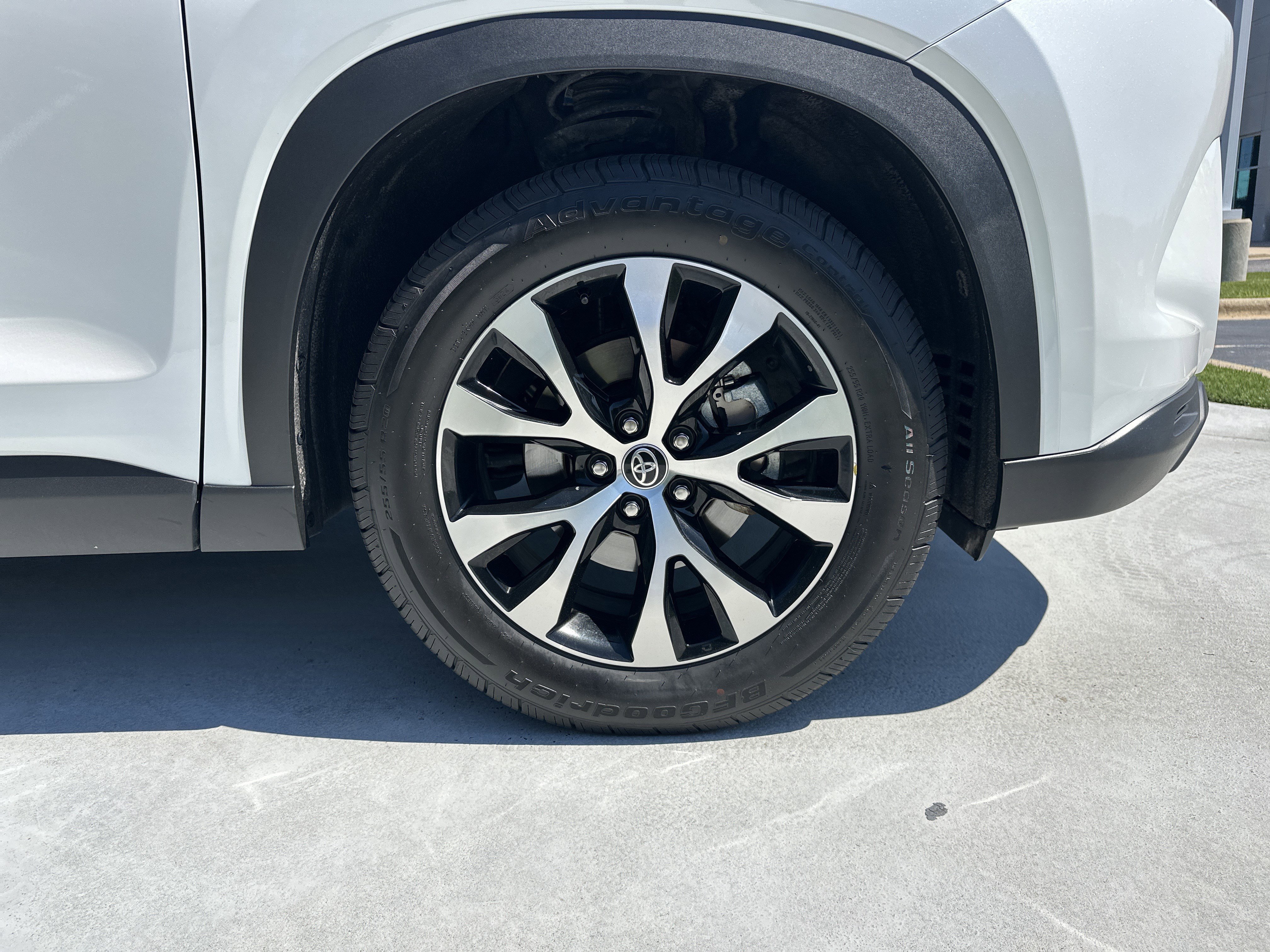 Certified 2024 Toyota Grand Highlander AWD Hybrid image 13