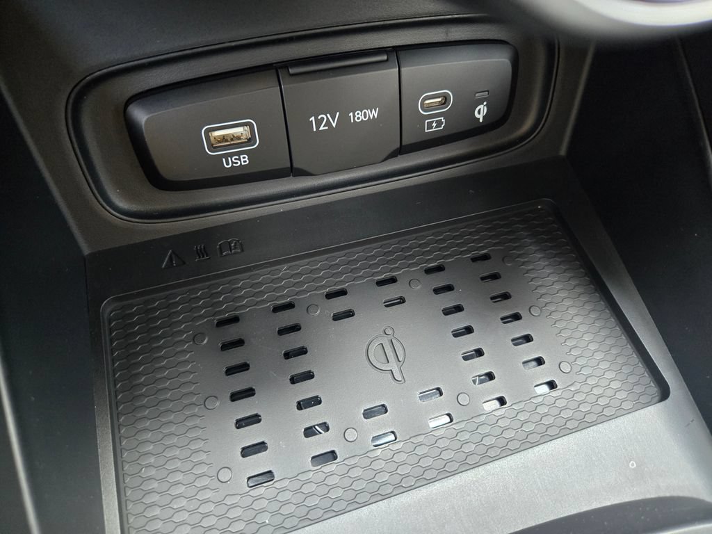 New 2026 Hyundai Venue SEL FWD image 41