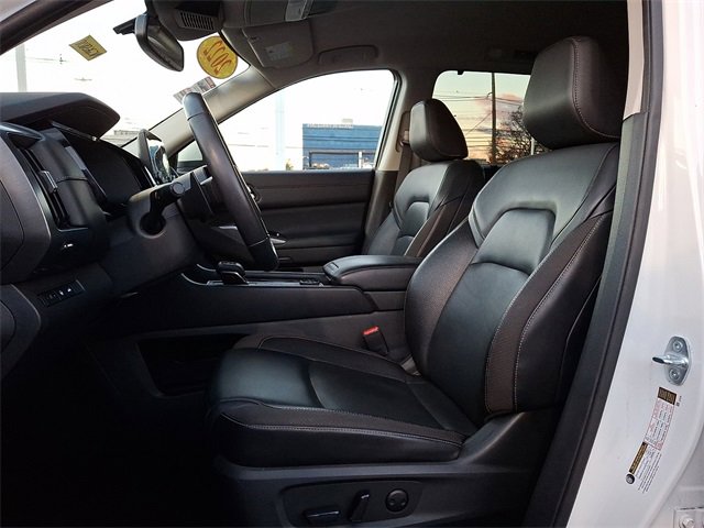 Used 2022 Nissan Pathfinder SL w/ SL Black Package image 20