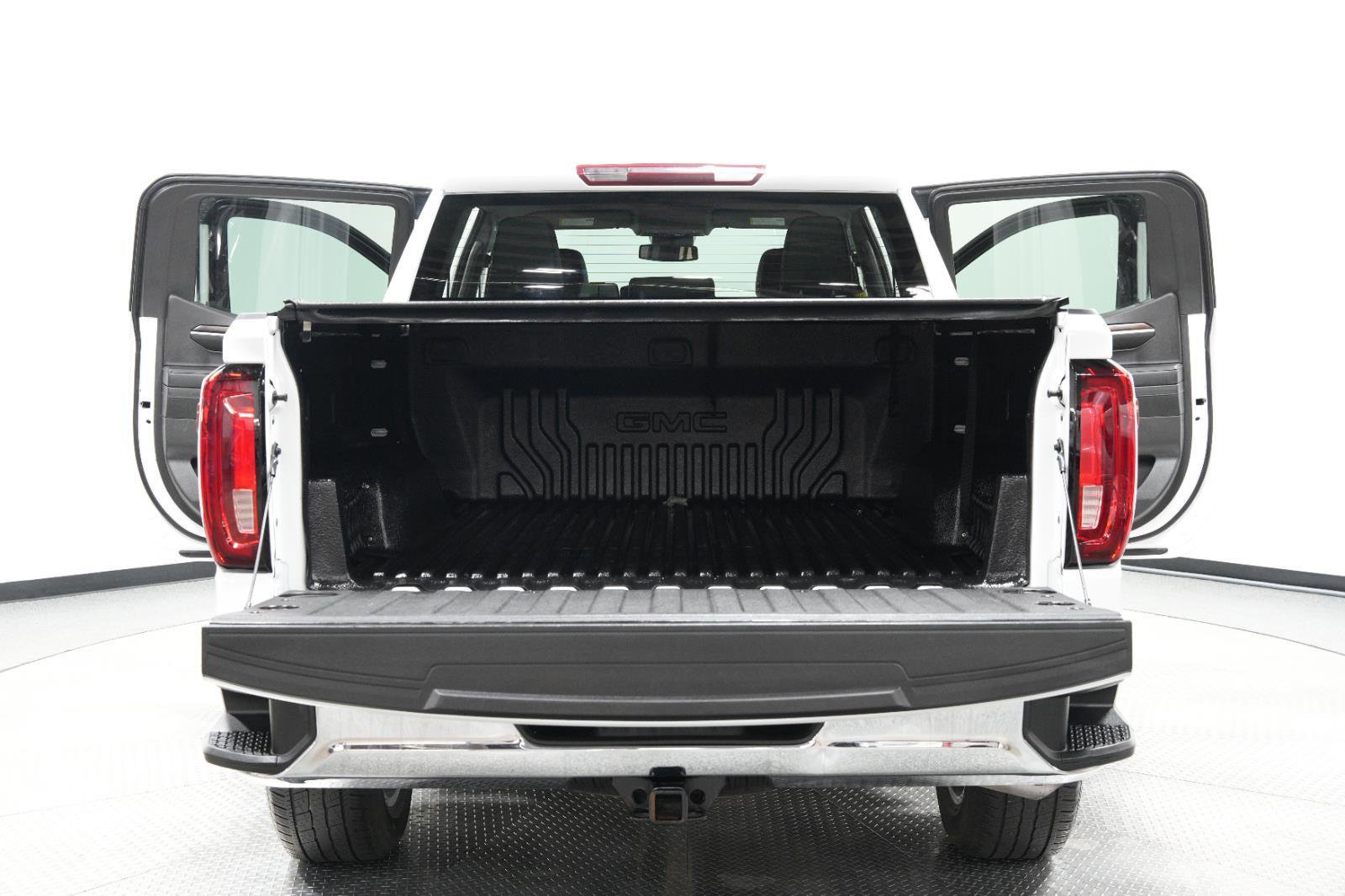 Used 2023 GMC Sierra 1500 SLT image 13