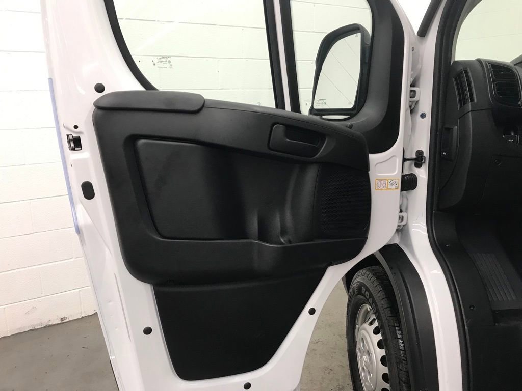 New 2024 RAM ProMaster 2500 w/ Convenience Group image 9