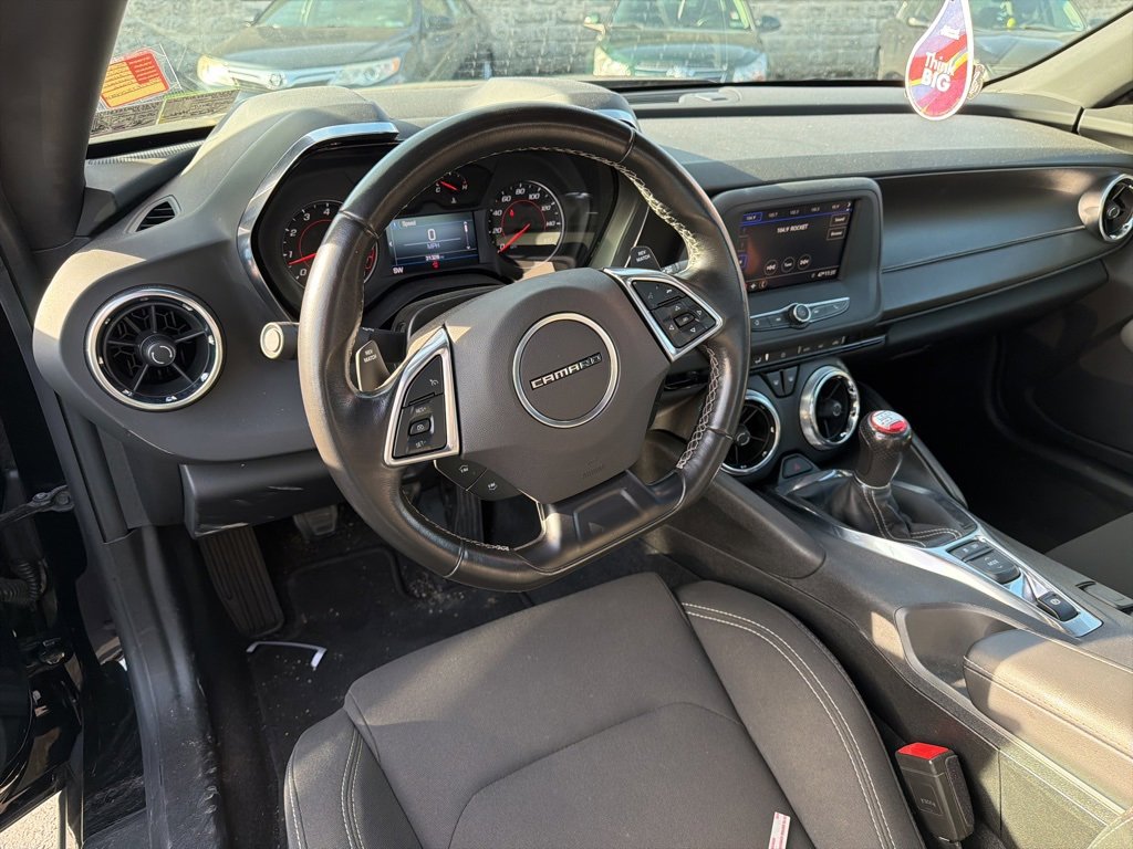 Used 2020 Chevrolet Camaro LT image 16