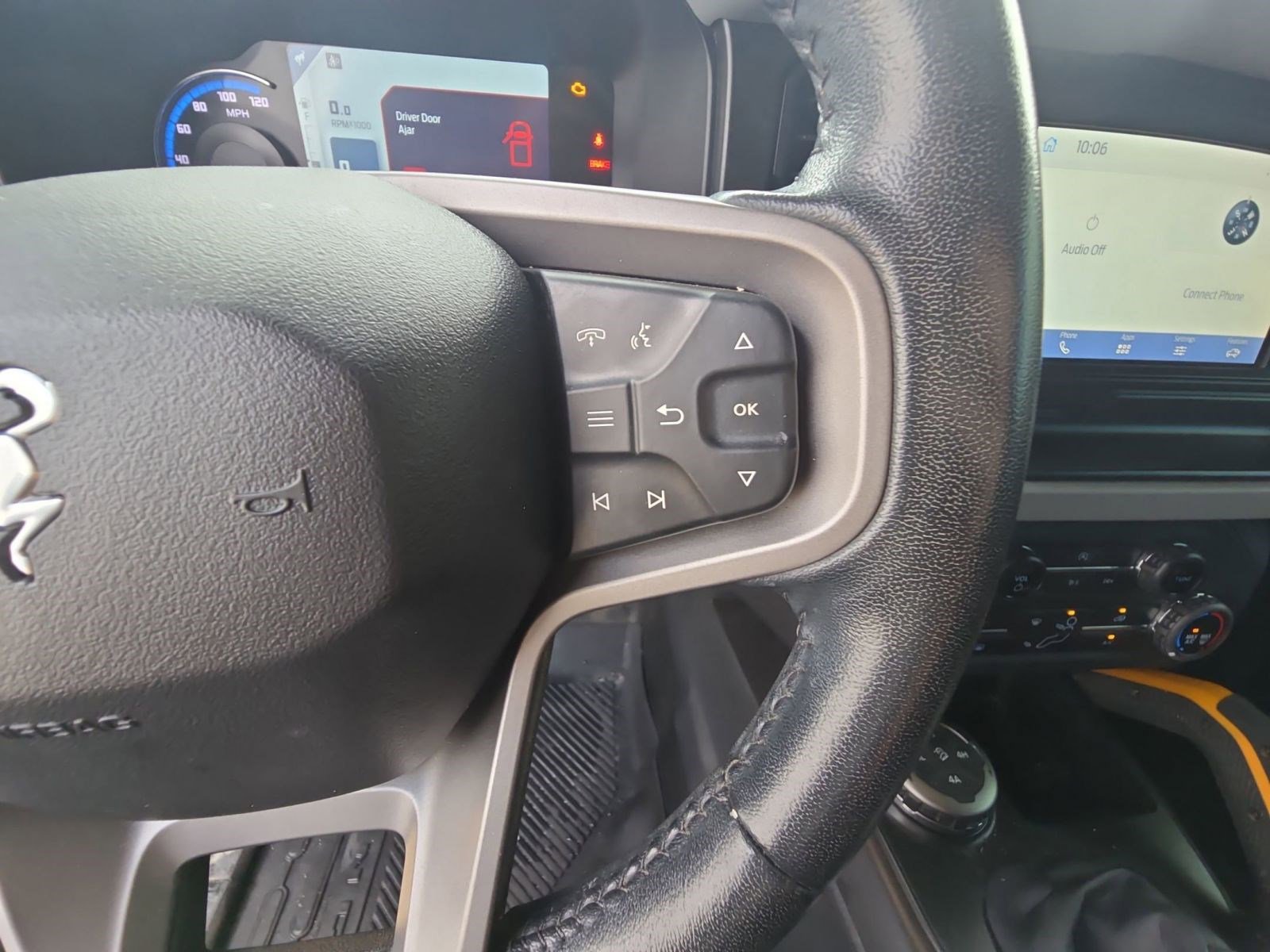 Used 2022 Ford Bronco Badlands image 26