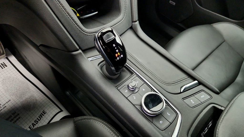 Used 2024 Cadillac XT6 Sport w/ Technology Package image 17