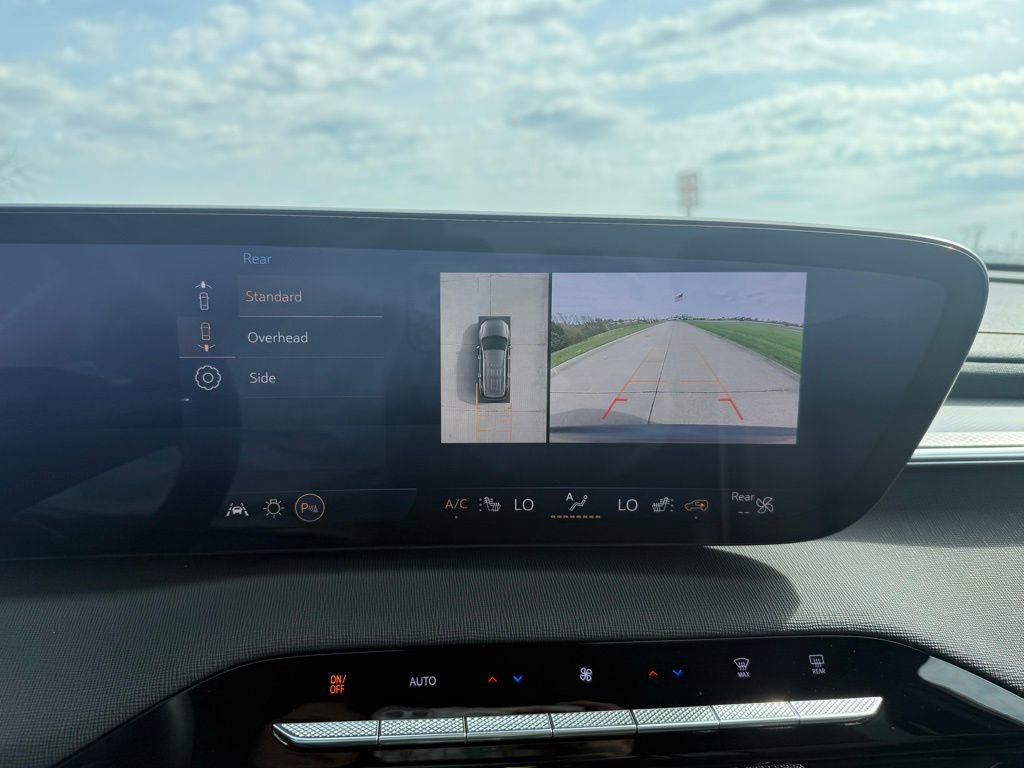 Used 2025 Buick Enclave Sport Touring image 42