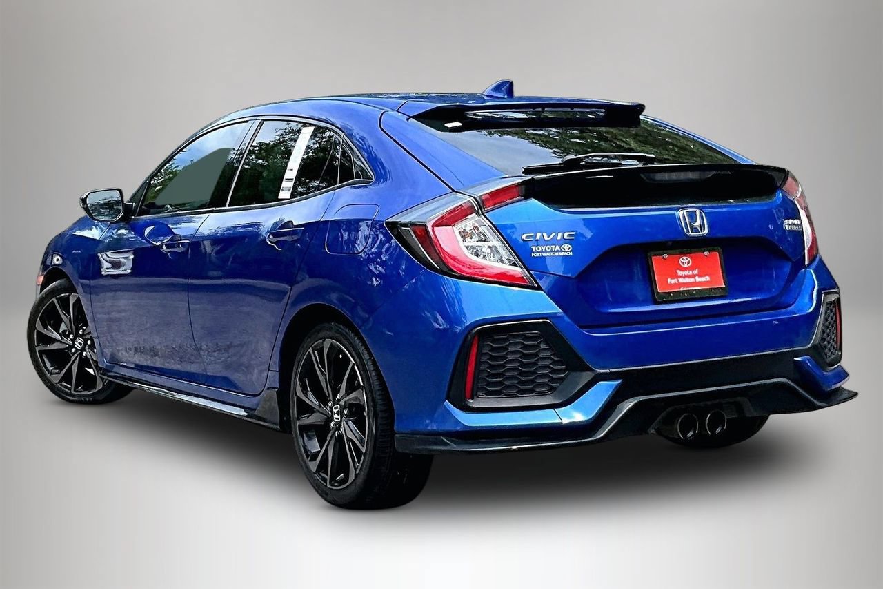 Used 2019 Honda Civic Sport Touring image 4
