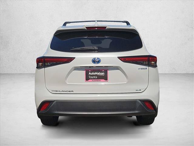 Used 2023 Toyota Highlander XLE AWD/4WD image 8