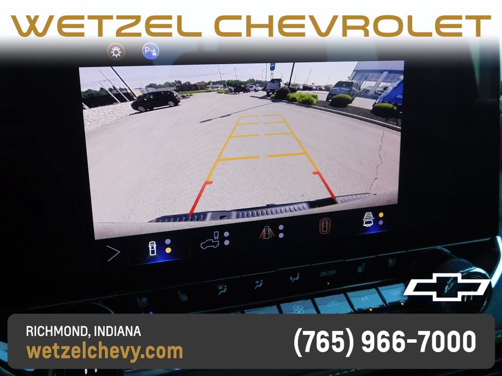 Used 2025 Chevrolet Colorado ZR2 w/ Technology Package AWD/4WD image 33