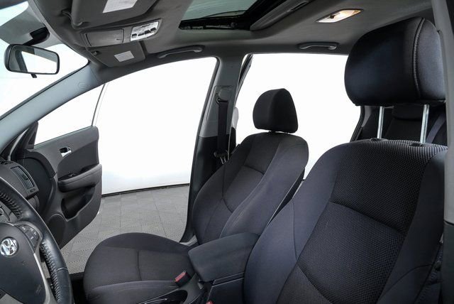 Used 2010 Hyundai Elantra SE image 5