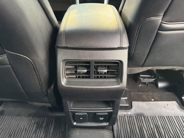Used 2019 Ford Edge SEL w/ Equipment Group 201A AWD/4WD image 25