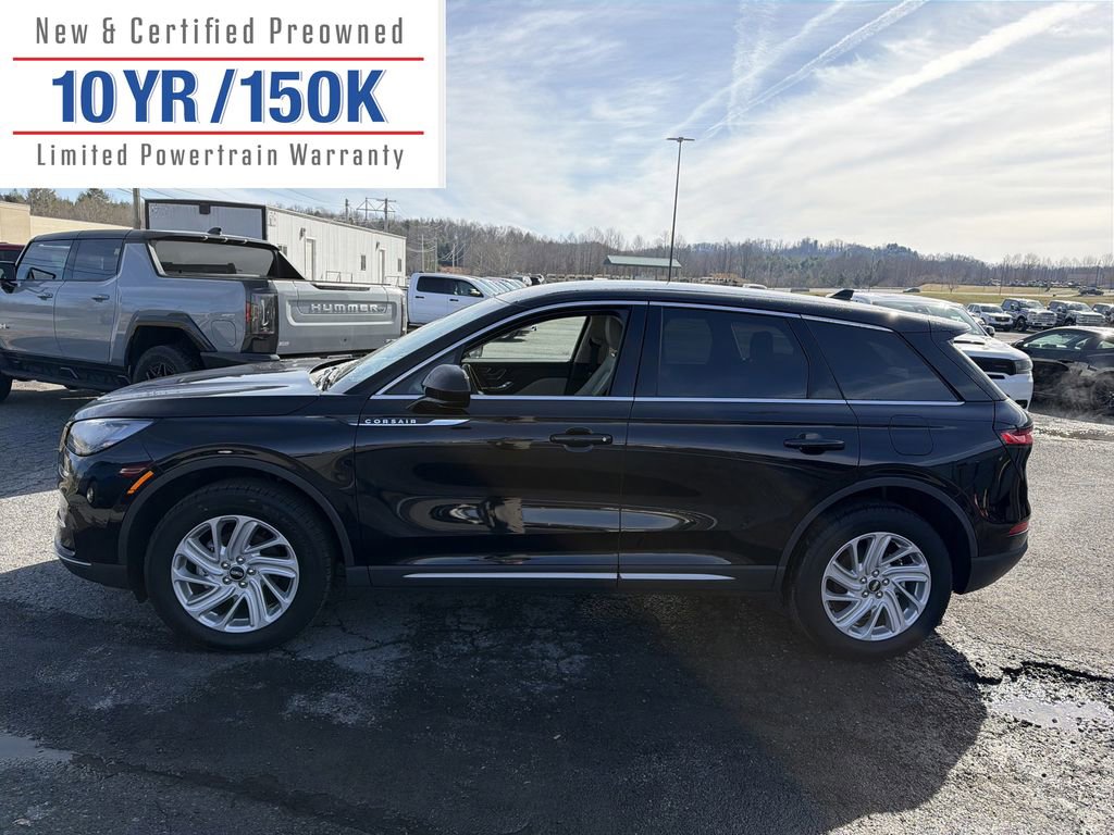 Used 2025 Lincoln Corsair FWD w/ Towing Package image 10