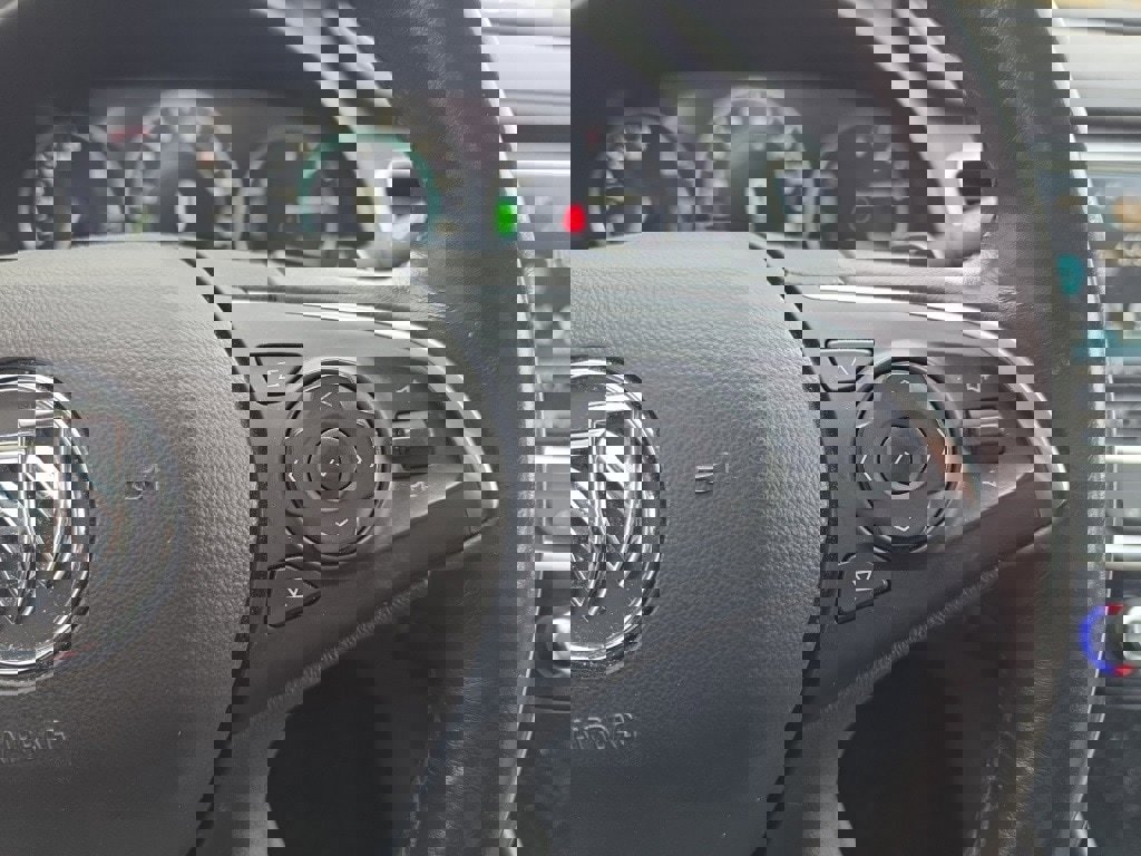 Used 2019 Buick LaCrosse Preferred image 21