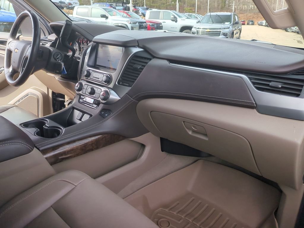 Used 2020 Chevrolet Suburban LT image 33