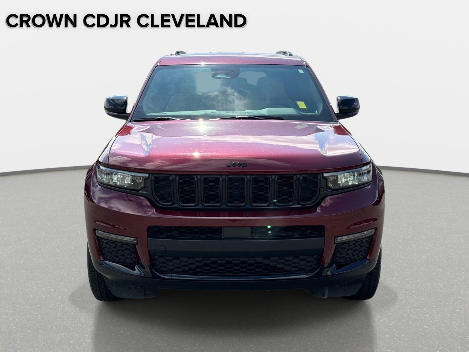 Used 2024 Jeep Grand Cherokee L Limited w/ Black Appearance Package AWD/4WD image 10