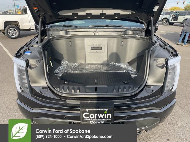 New 2025 Ford F150 Lightning Lariat AWD/4WD image 38