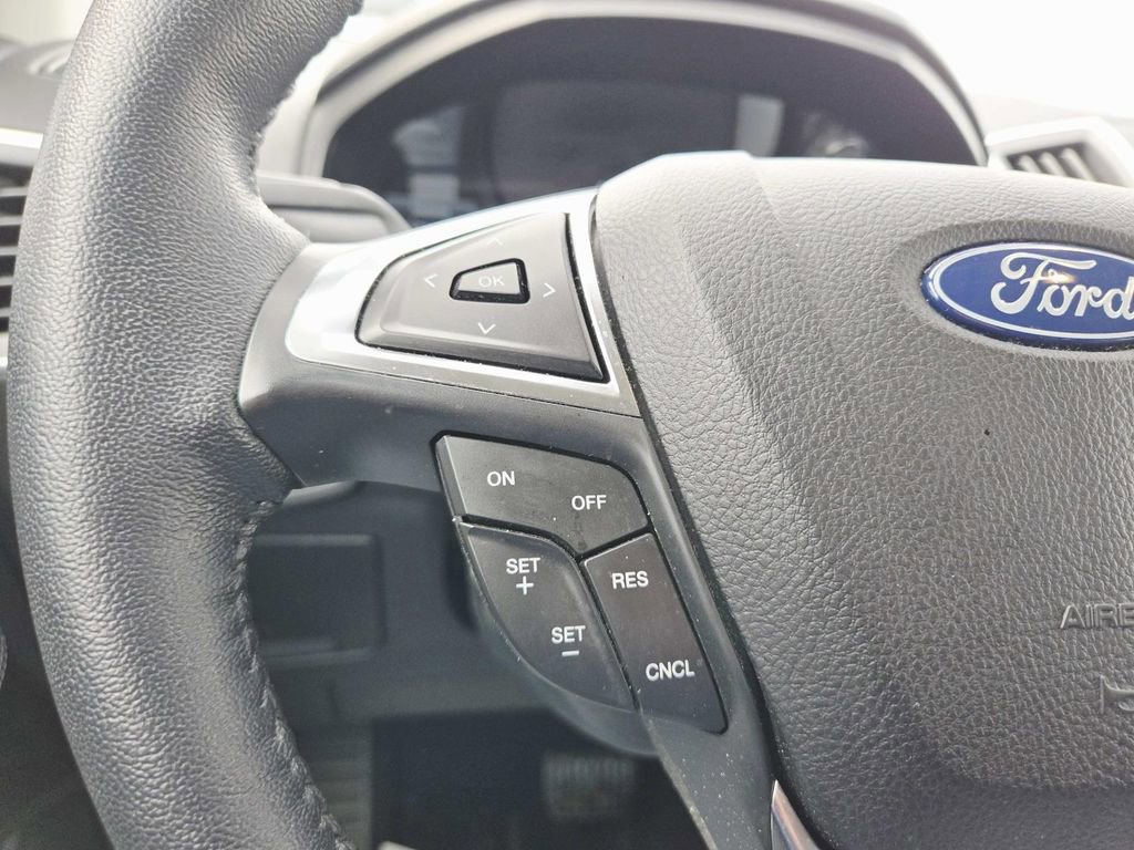 Used 2022 Ford Edge Titanium image 20