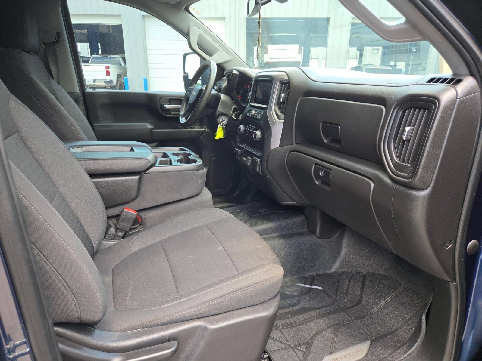 Used 2022 Chevrolet Silverado 2500 Custom w/ Custom Value Package AWD/4WD image 23