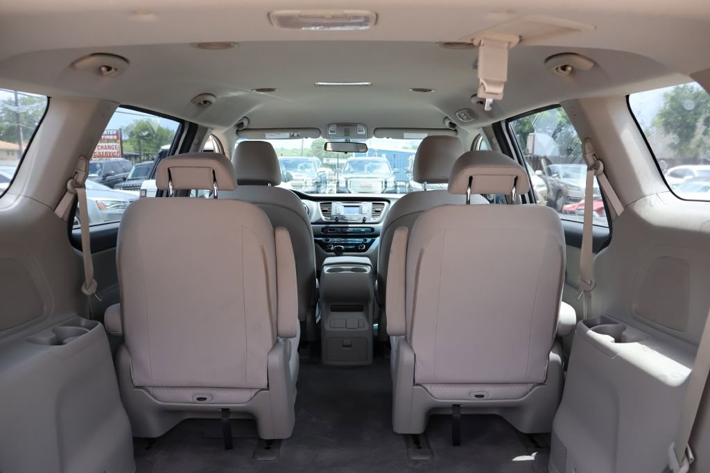 Used 2016 Kia Sedona L FWD image 15