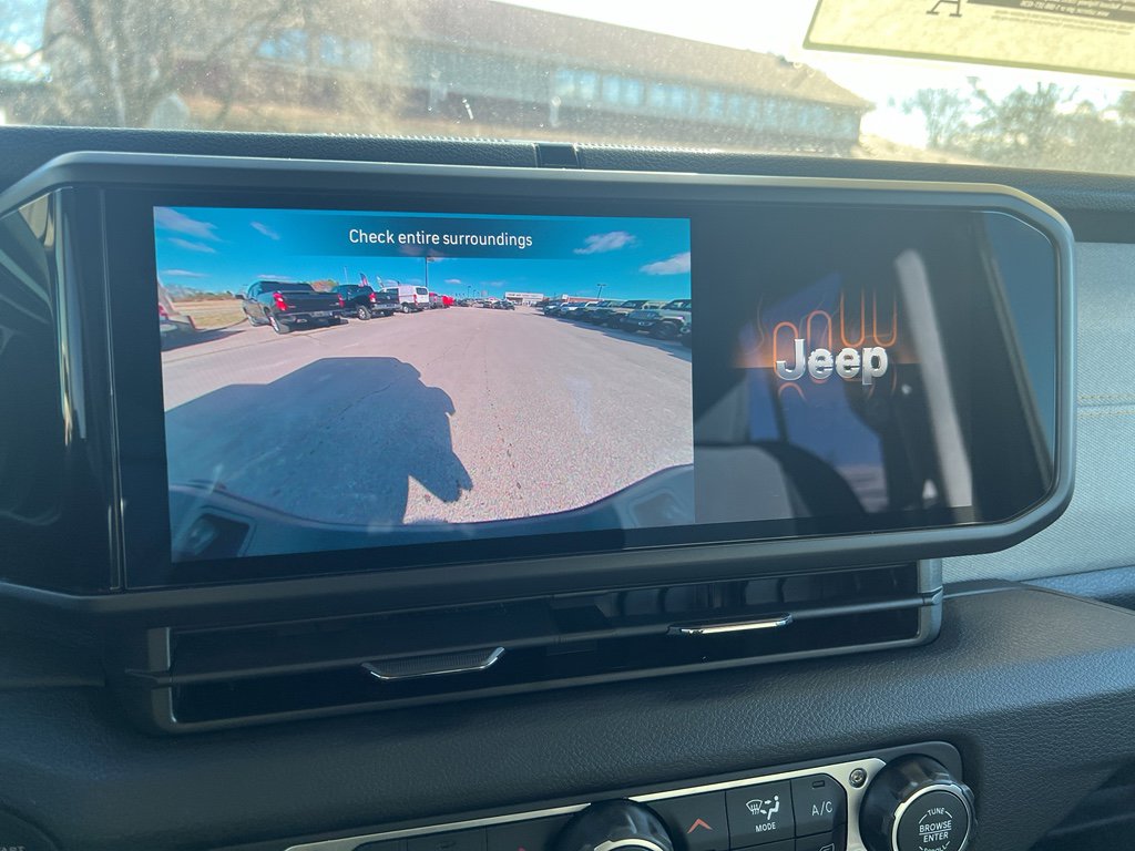 New 2025 Jeep Gladiator Sport AWD/4WD image 19