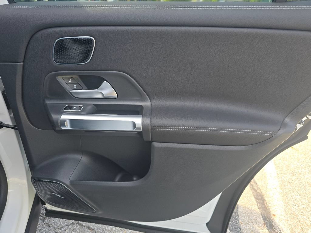 New 2026 Mercedes-Benz GLB 250 4MATIC image 22