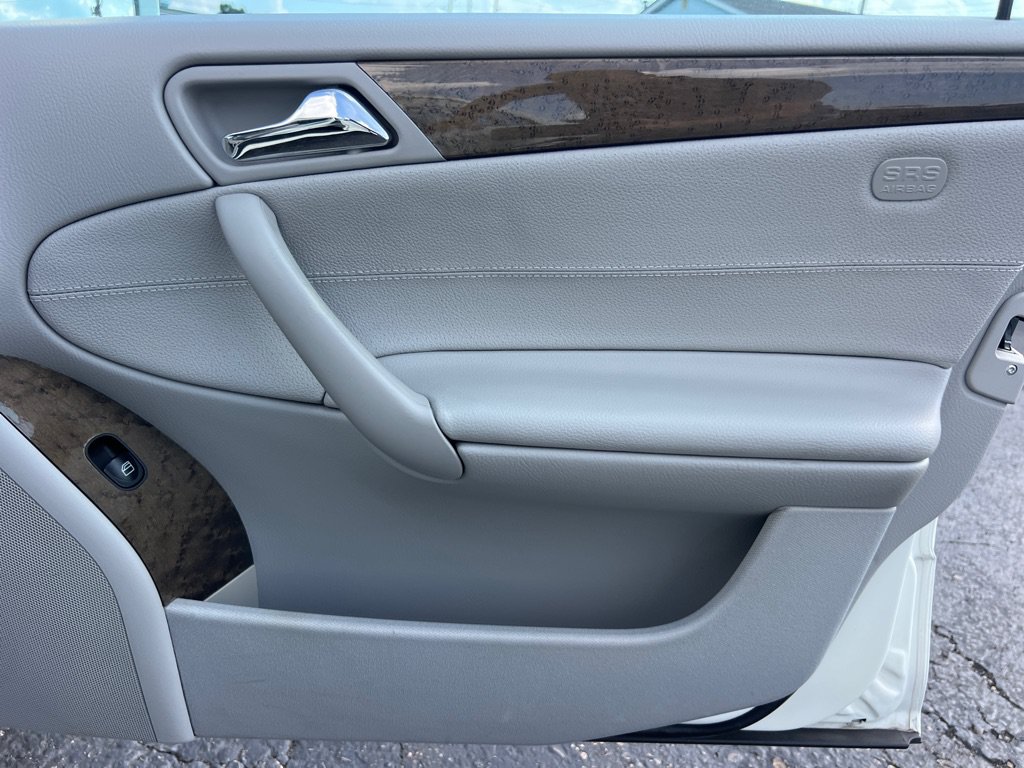 Used 2007 Mercedes-Benz C 230 Sedan image 18