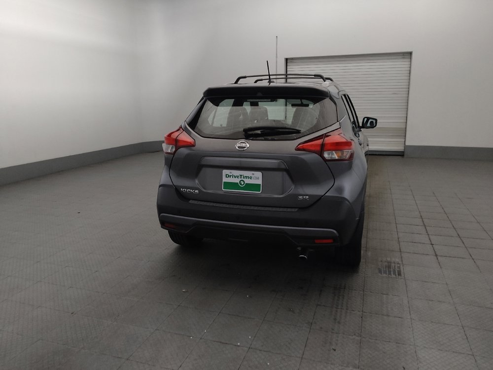 Used 2019 Nissan Kicks SR w/ SR Premium Package FWD image 7
