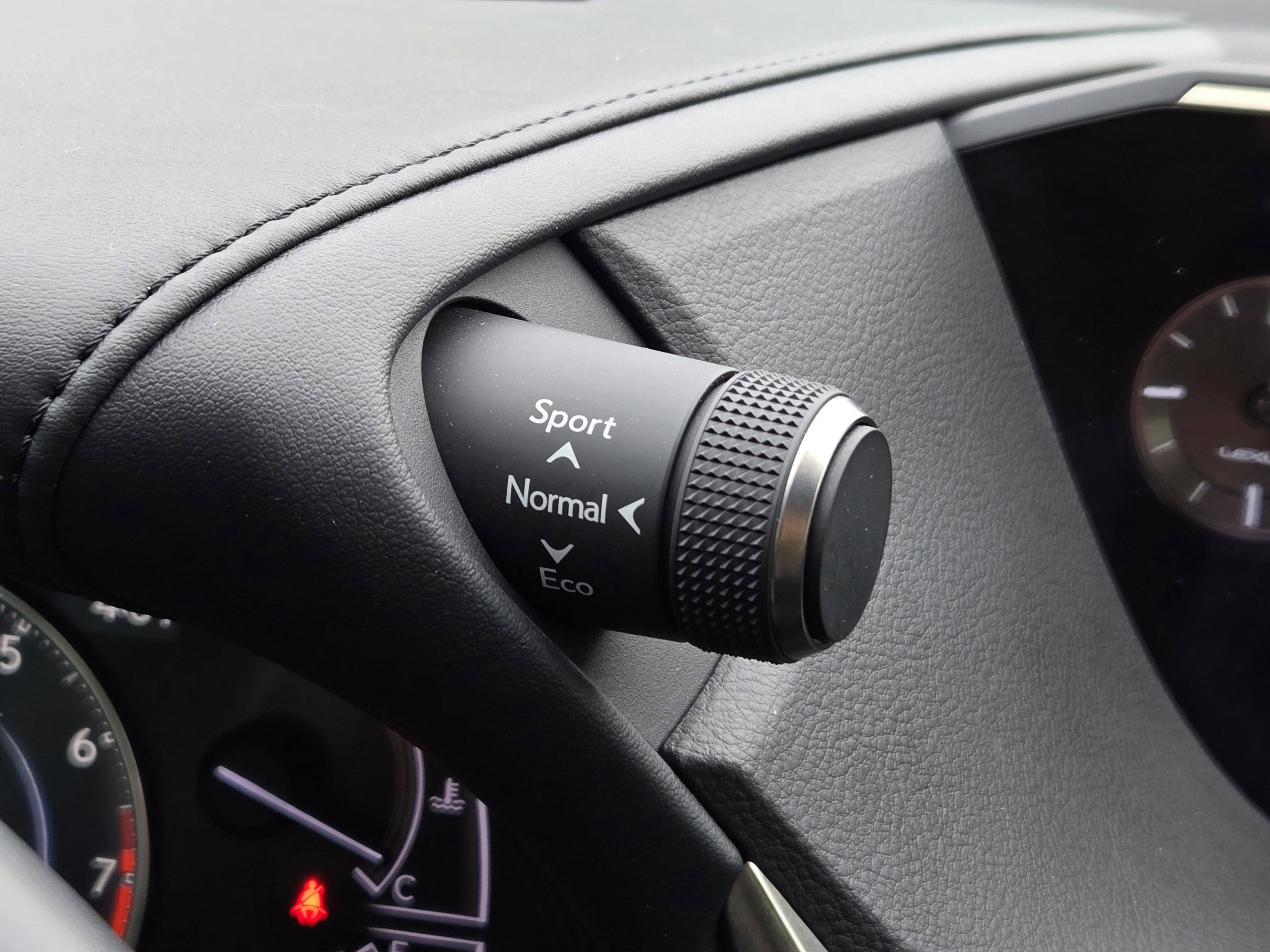 Used 2019 Lexus ES 350 Ultra Luxury FWD image 22