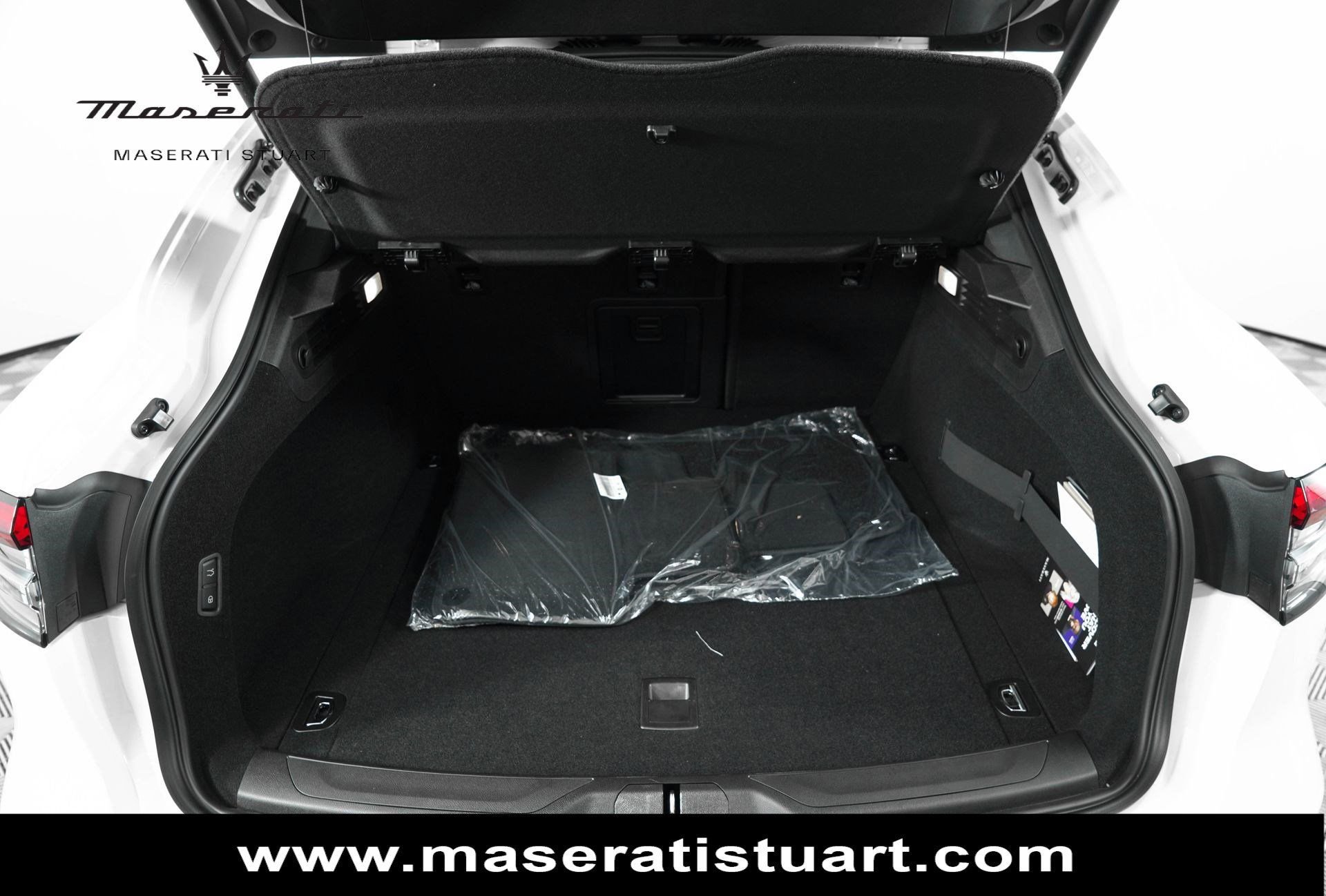 New 2024 Maserati Levante GT Ultima AWD/4WD image 36