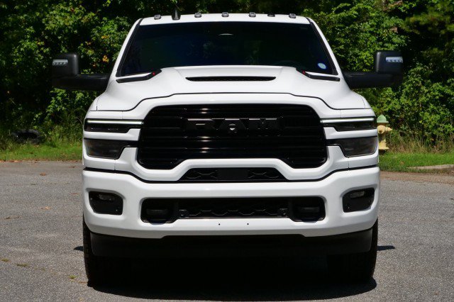 Used 2026 RAM 2500 Laramie AWD/4WD image 5