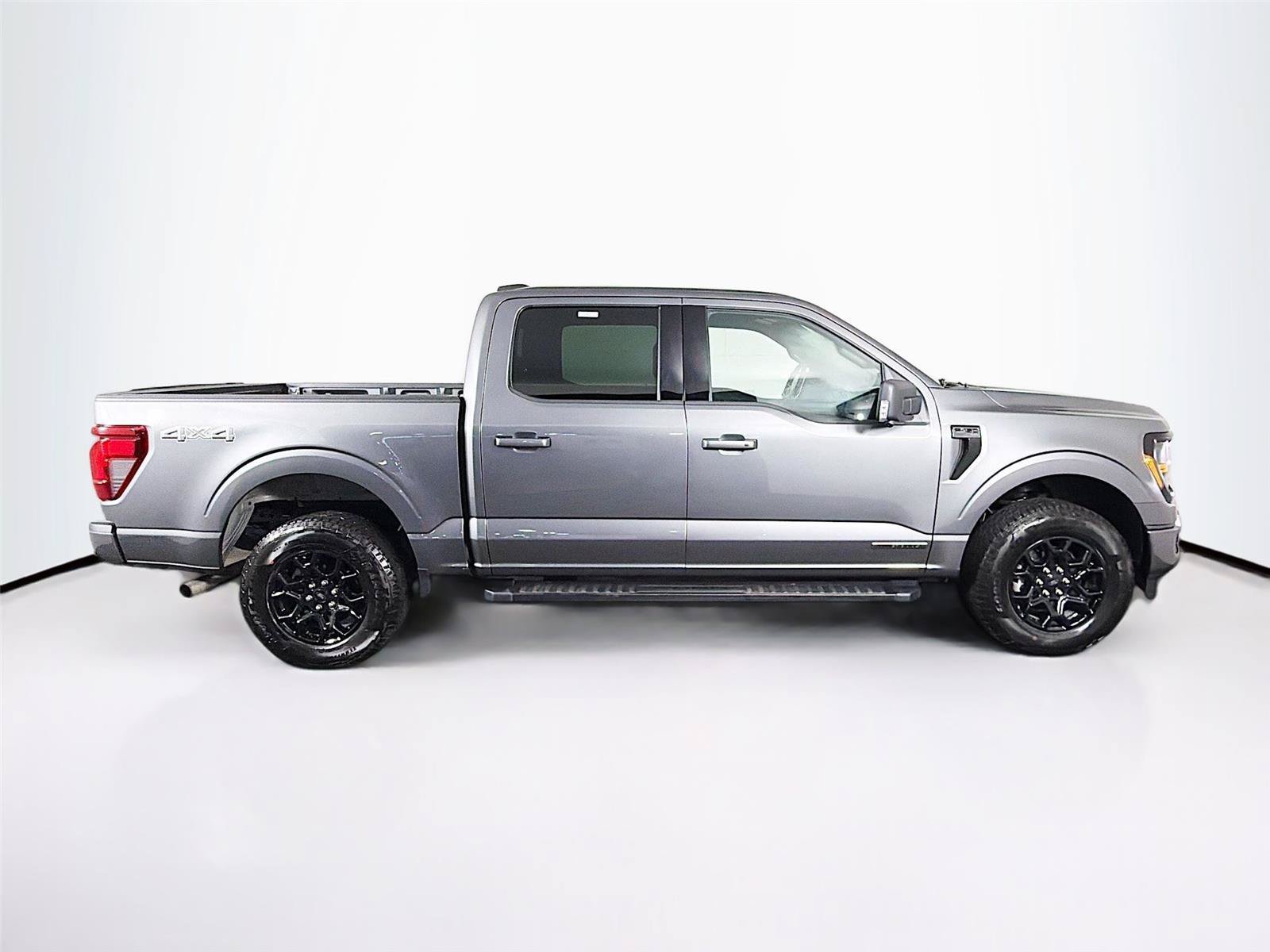 Used 2025 Ford F150 XLT w/ Equipment Group 302A MID AWD/4WD image 12