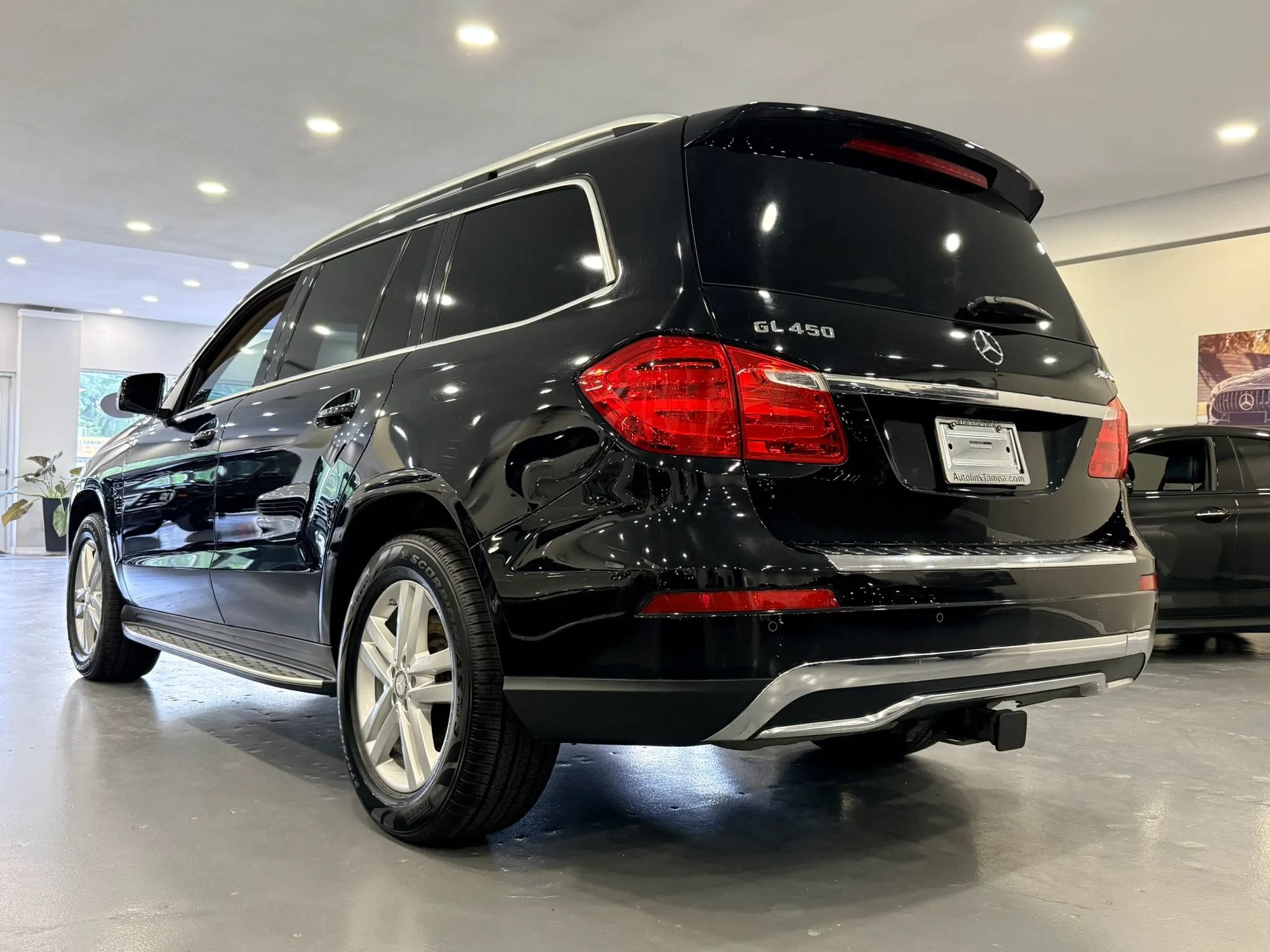Used 2014 Mercedes-Benz GL 450 4MATIC image 5