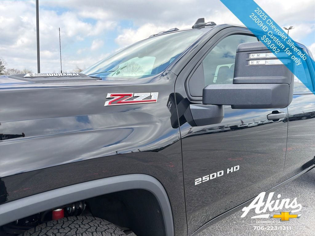Used 2025 Chevrolet Silverado 2500 Custom w/ Custom Value Package image 2