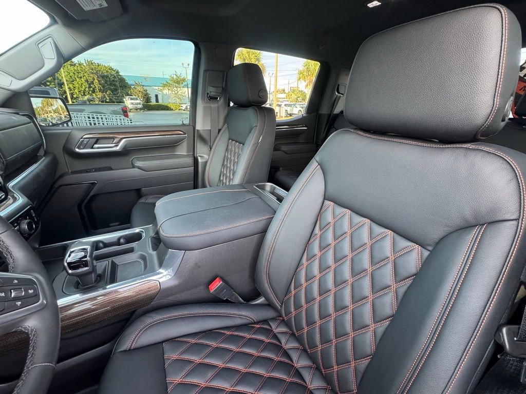 Used 2025 Chevrolet Silverado 1500 LT Trail Boss AWD/4WD image 25
