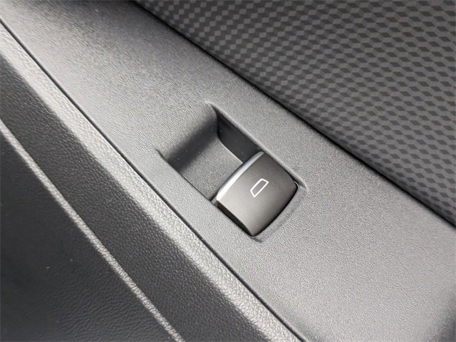 New 2026 Chevrolet Equinox RS image 32