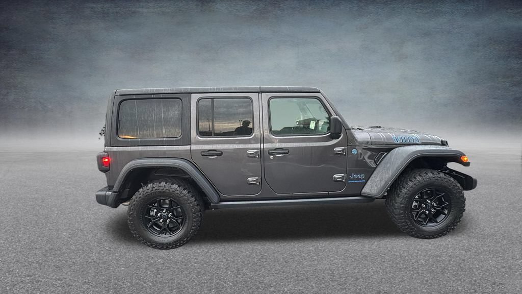 Used 2024 Jeep Wrangler Unlimited AWD/4WD image 29