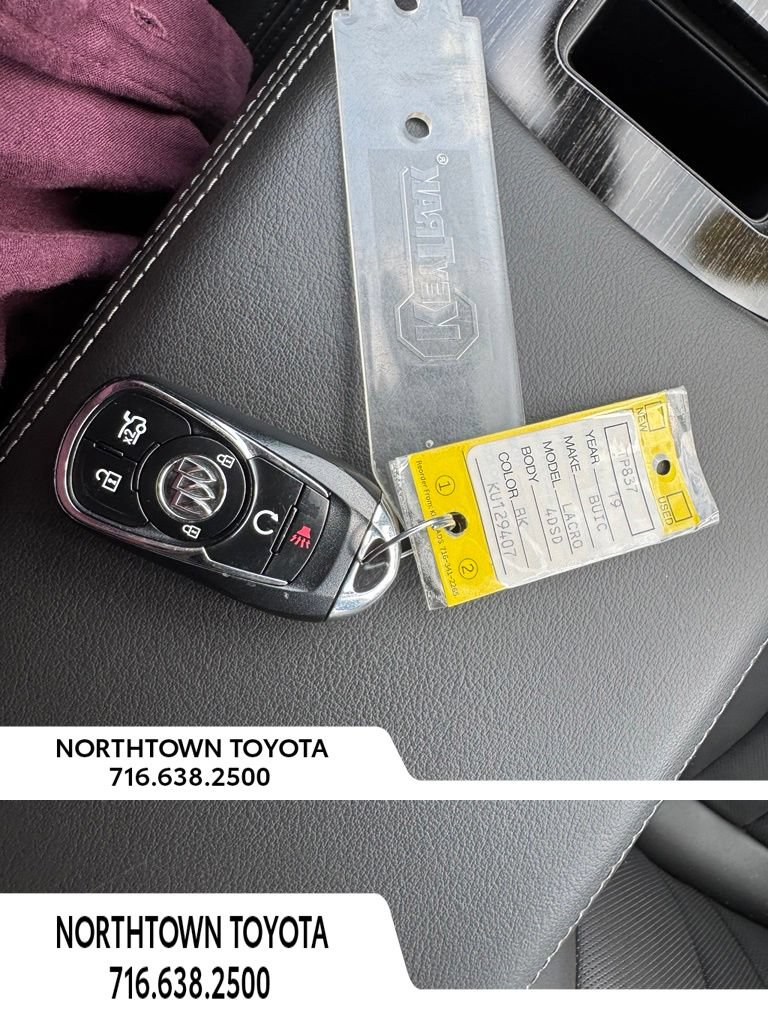 Used 2019 Buick LaCrosse Essence w/ Sun and Shade Package AWD/4WD image 30