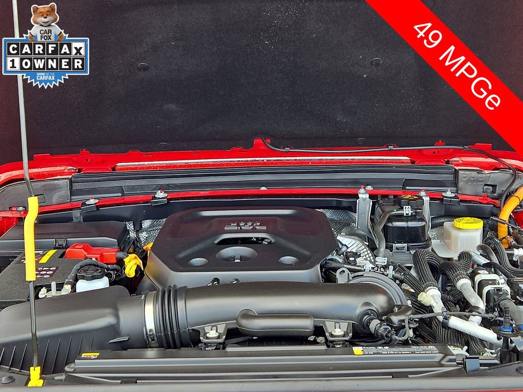 Used 2025 Jeep Wrangler Unlimited Sahara w/ Safety Group AWD/4WD image 27