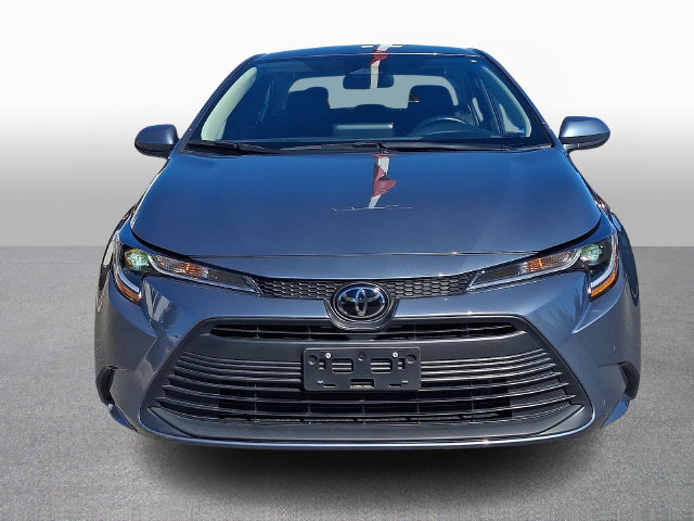Used 2026 Toyota Corolla LE FWD image 2