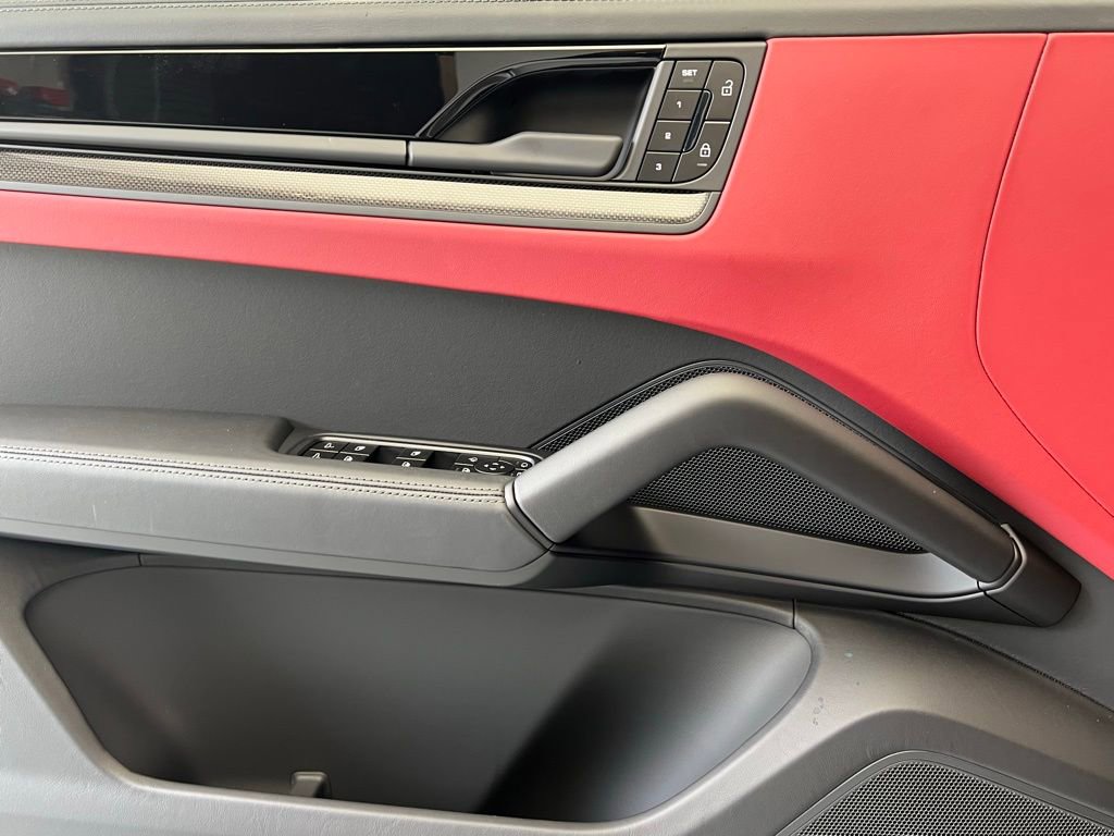 New 2025 Porsche Cayenne GTS image 19