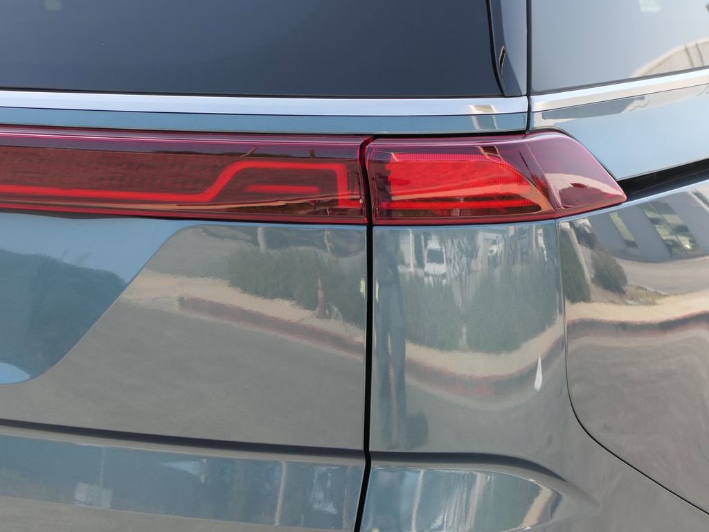 Used 2024 Kia Carnival SX Prestige FWD image 3