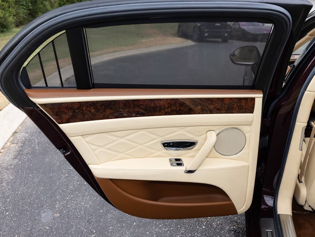 Used 2015 Bentley Flying Spur W12 AWD/4WD image 53
