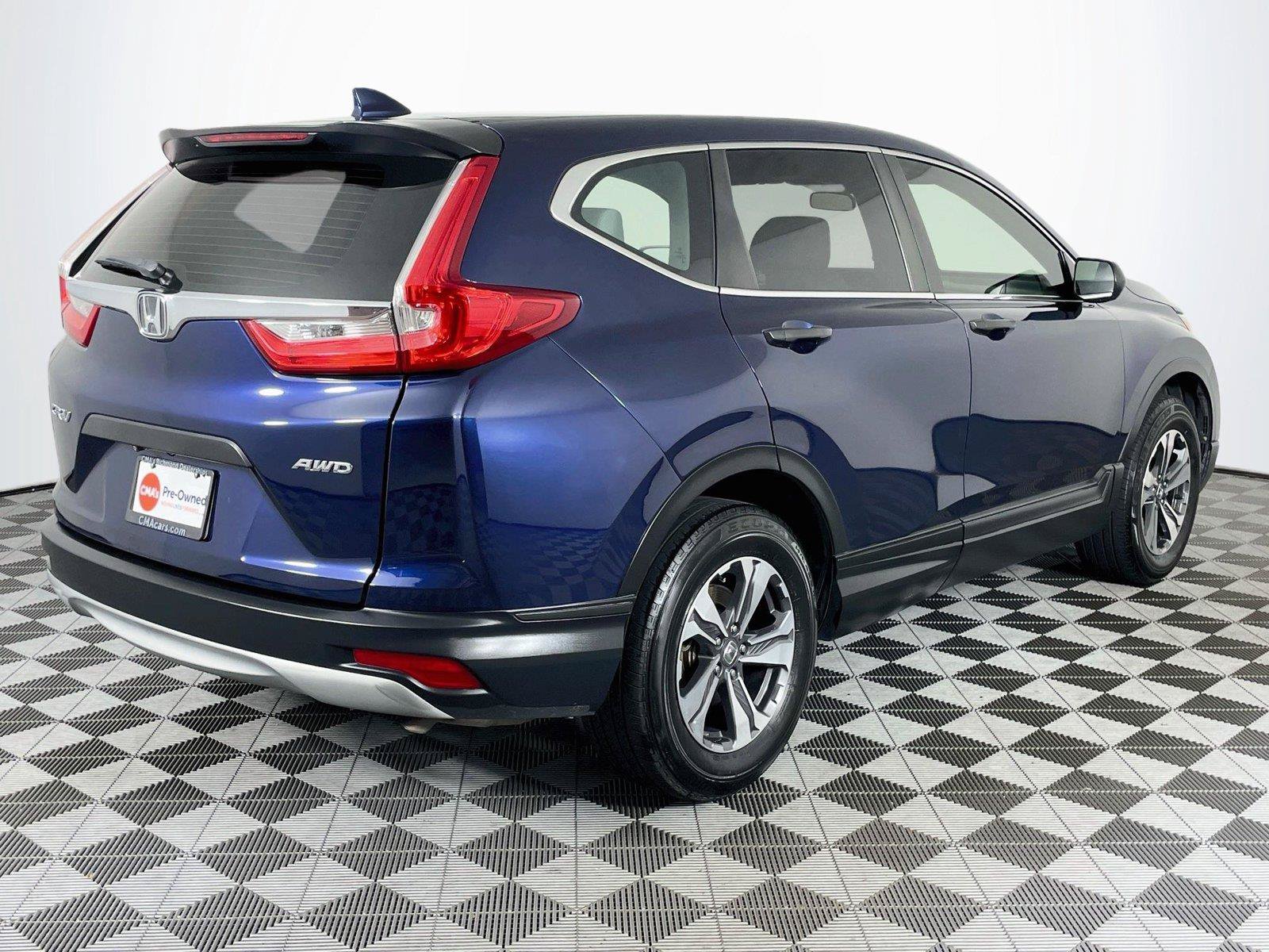 Used 2017 Honda CR-V LX image 9