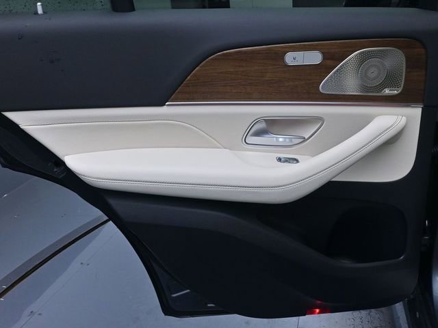 Used 2025 Mercedes-Benz GLE 350 4MATIC image 23