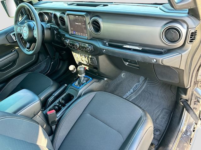 Used 2023 Jeep Gladiator Sport S image 28